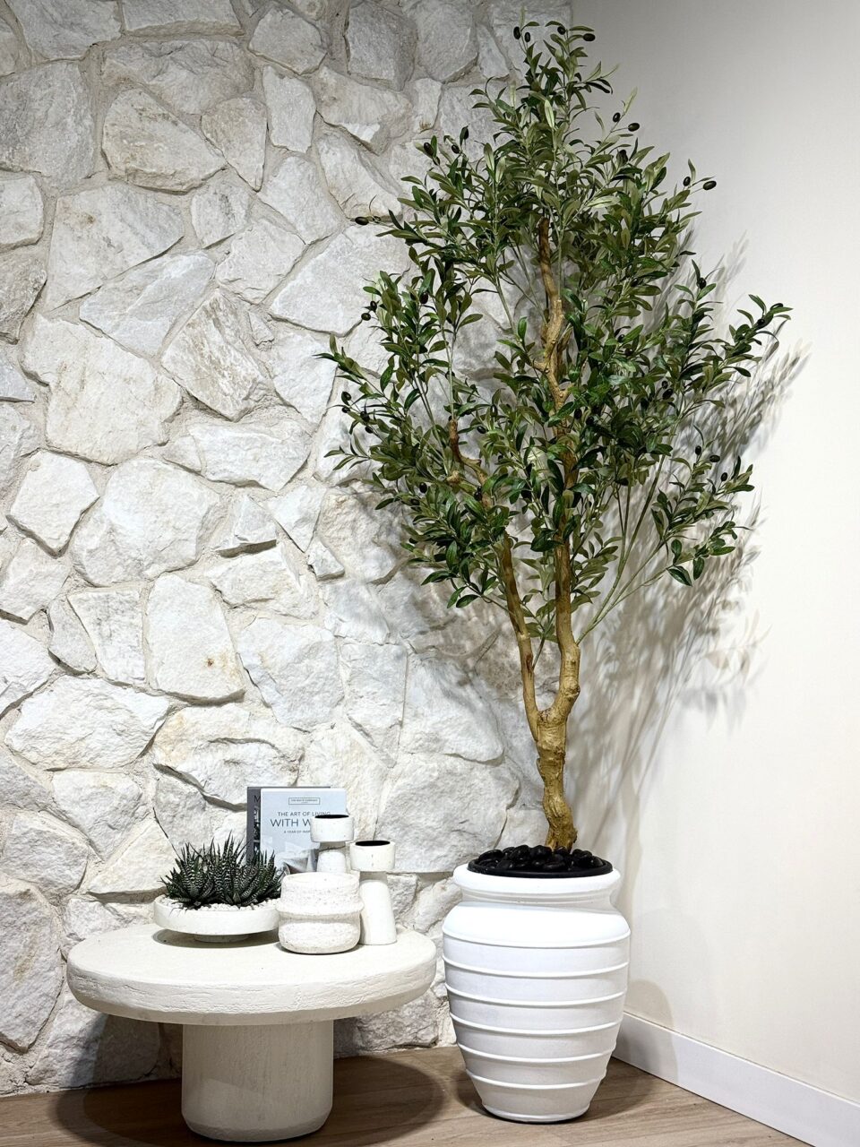 Oasis | עץ זית מלאכותי ענק